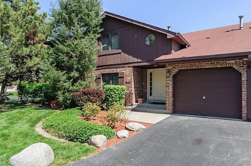 Property Photo:  11719 S Brookside Drive 101-19  IL 60464 