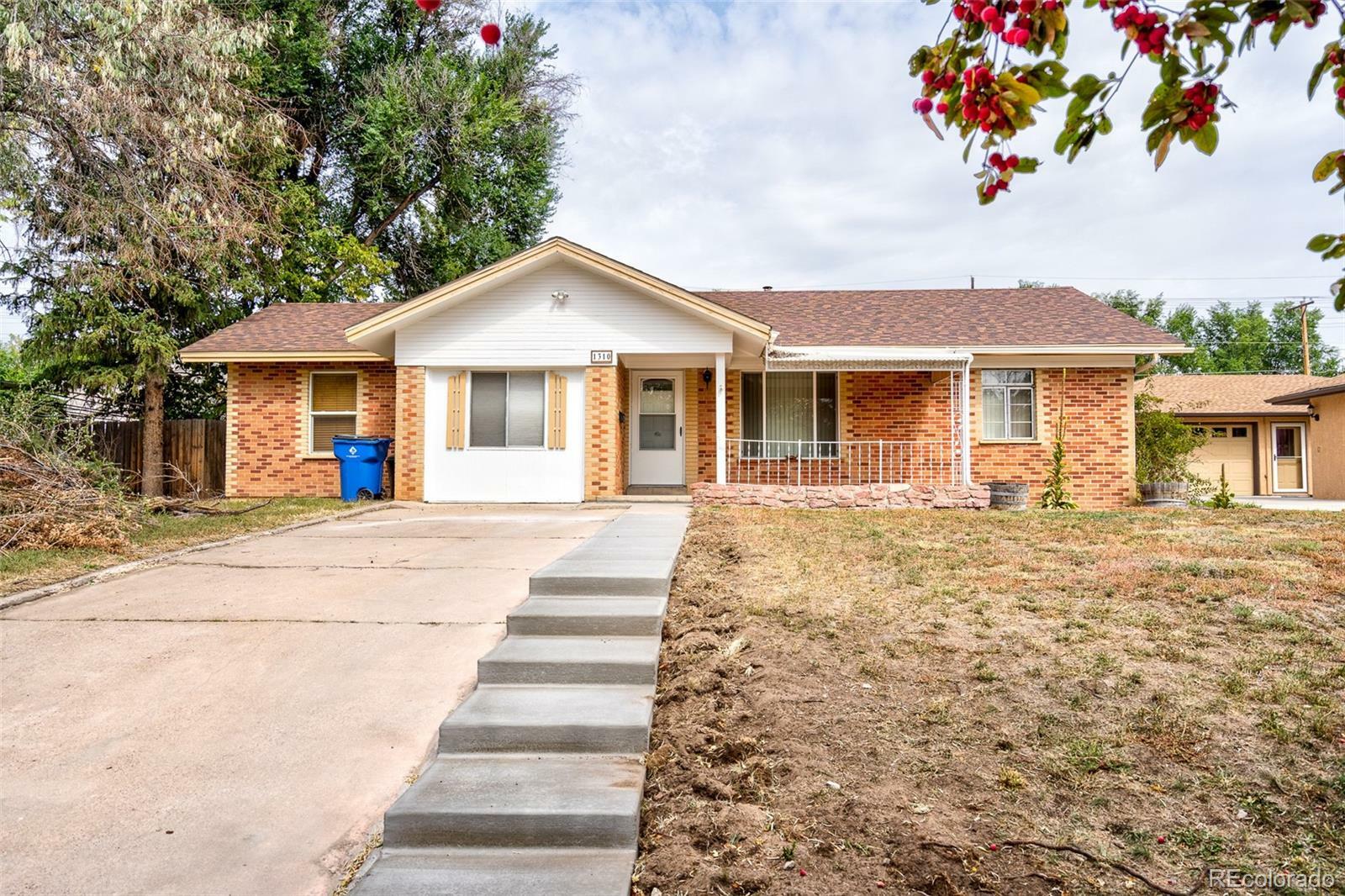 Property Photo:  1310 E La Salle Street  CO 80907 