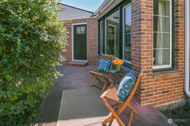 Property Photo:  5310 N Winnifred Street  WA 98407 