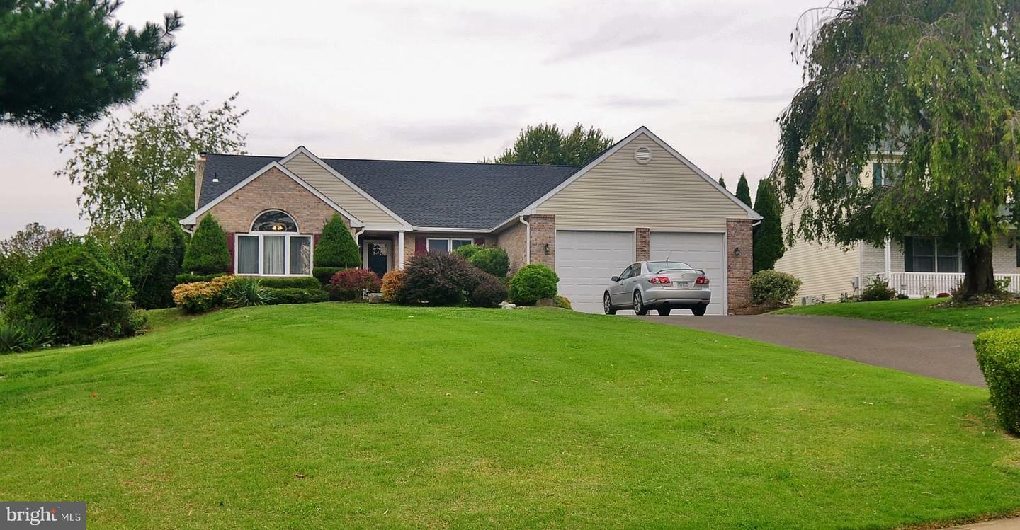 Property Photo:  936 Dick Avenue  PA 18974 