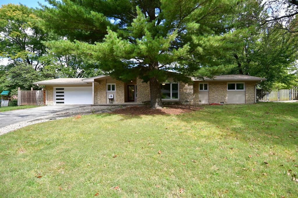 Property Photo:  1130 North Drive  IN 46131 