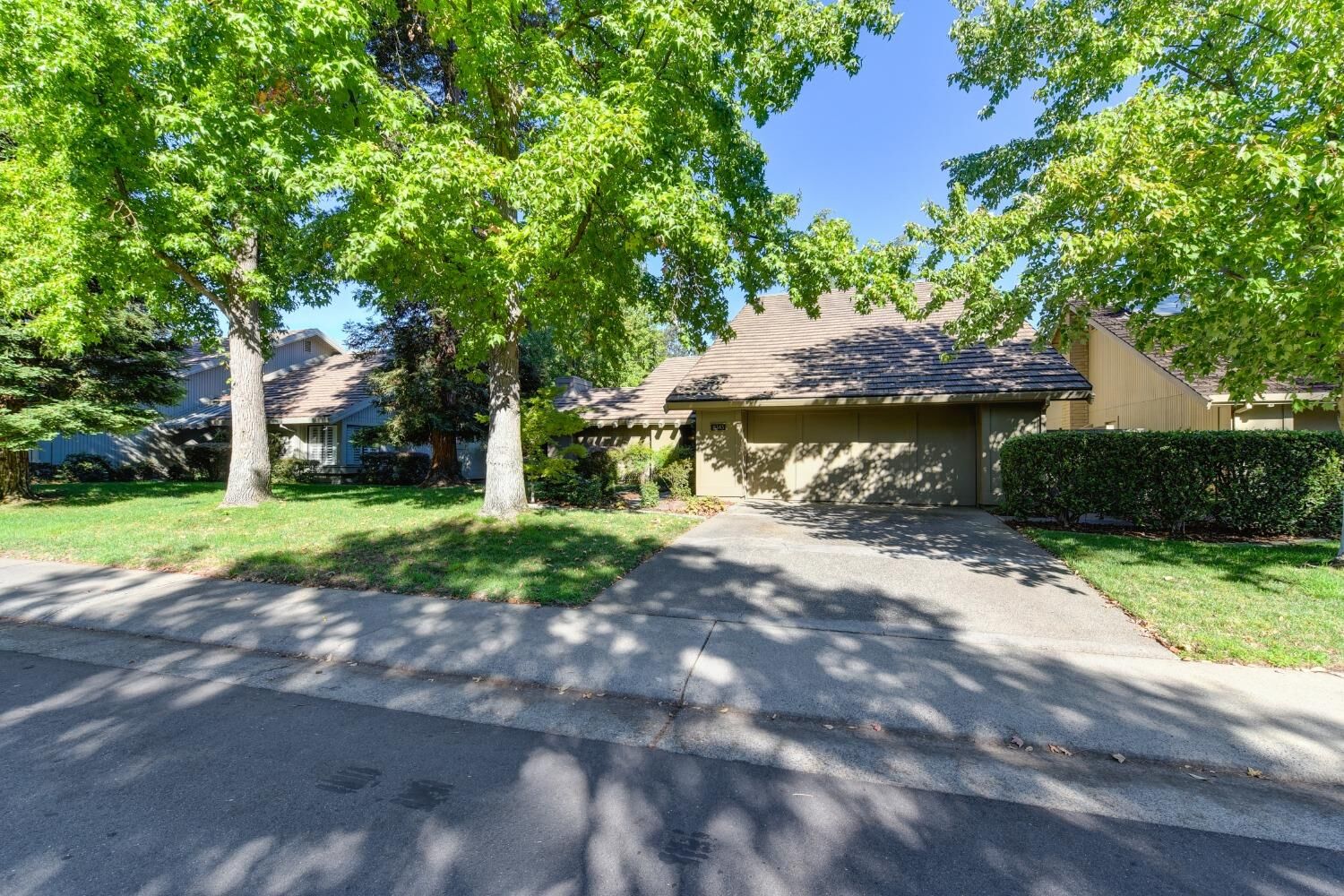 Property Photo:  11343 Sutters Fort Way  CA 95670 