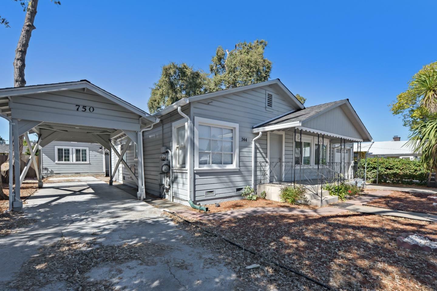 Property Photo:  750 Roosevelt Avenue  CA 94061 