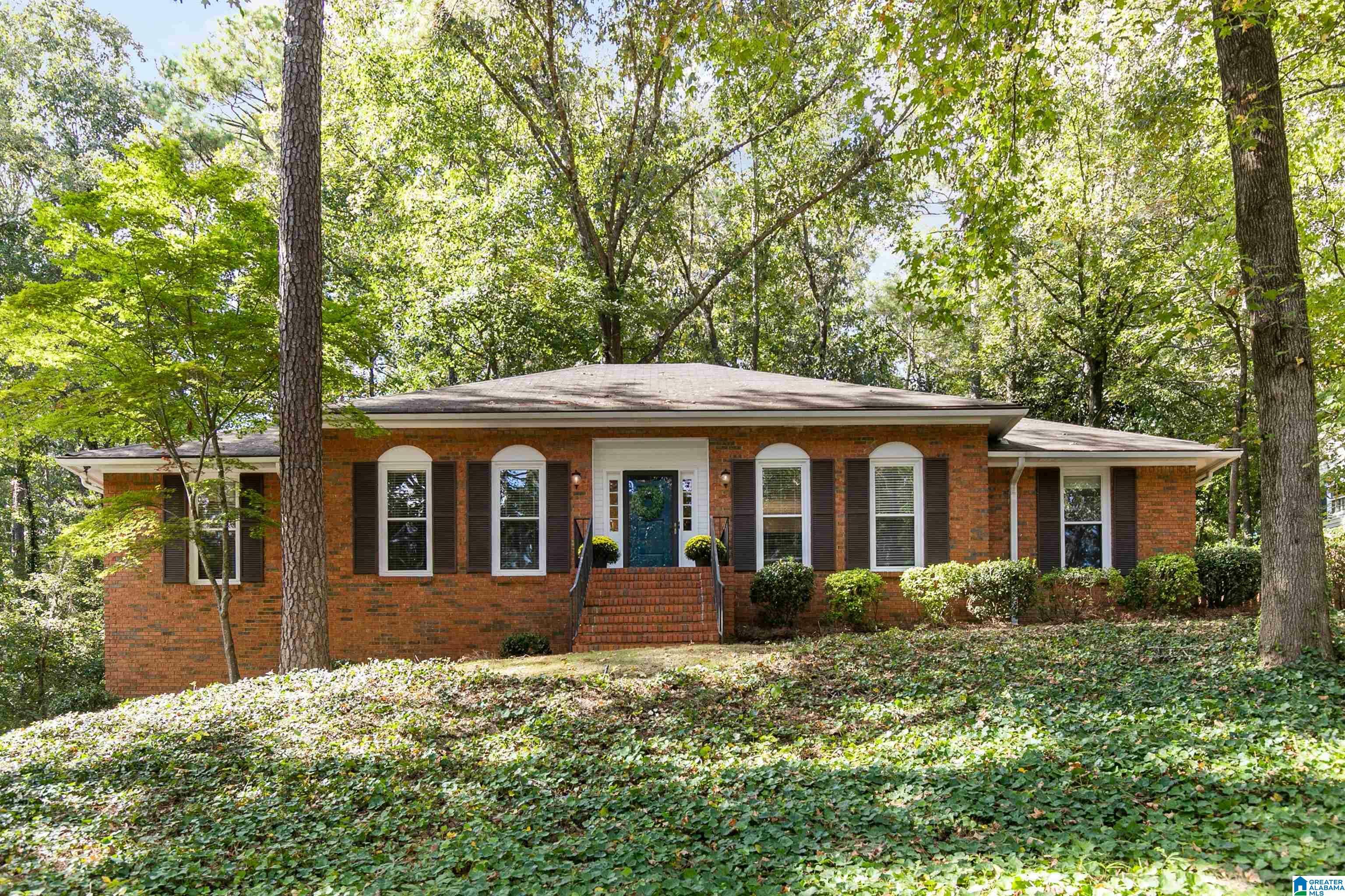 716 Riverchase Parkway  Hoover AL 35244 photo