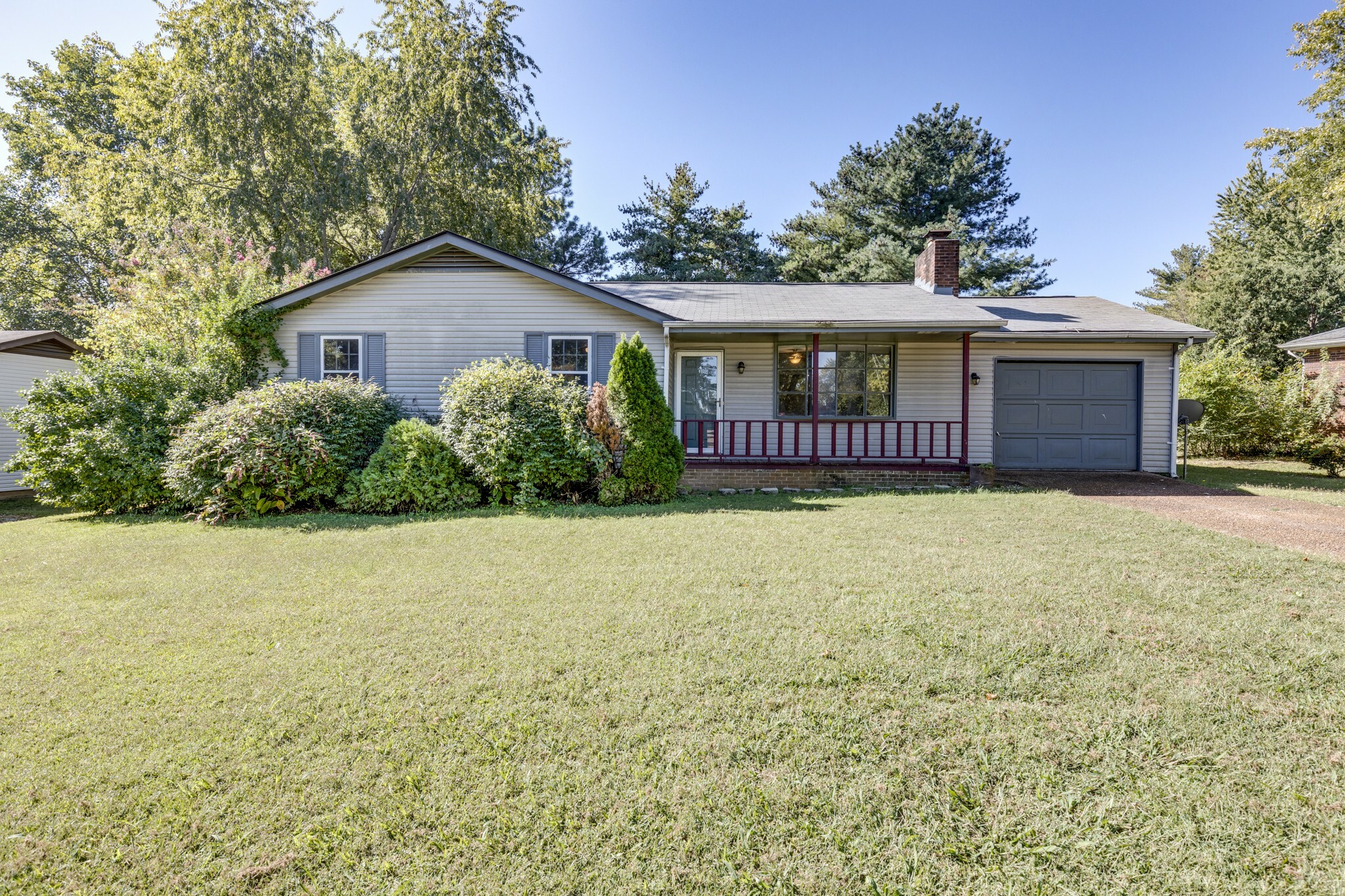 Property Photo: 111 N Hampton Ct TN 37167