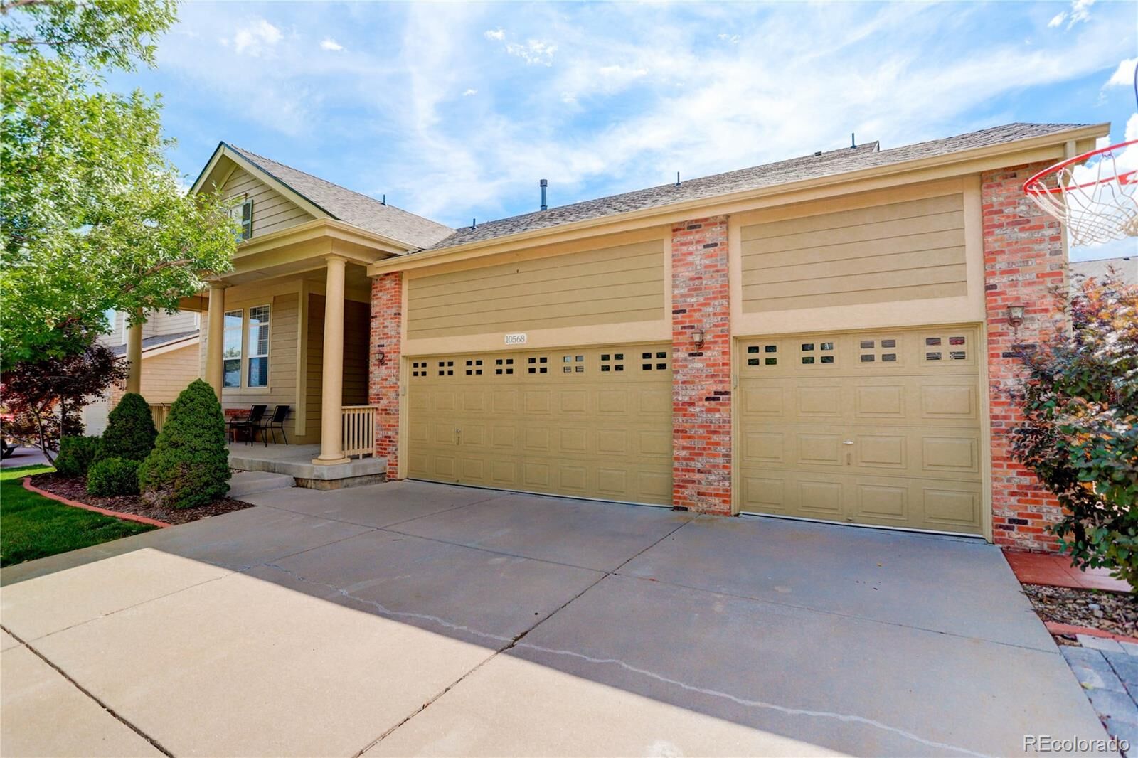 Property Photo:  10568 Kicking Horse Drive  CO 80125 