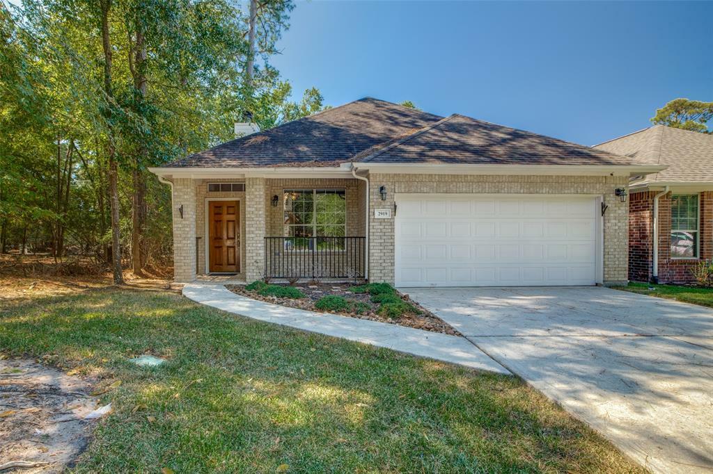 Property Photo:  2919 Whitman Drive  TX 77356 