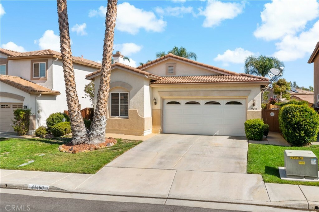 Property Photo: 41450 Bellerive Court CA 92591