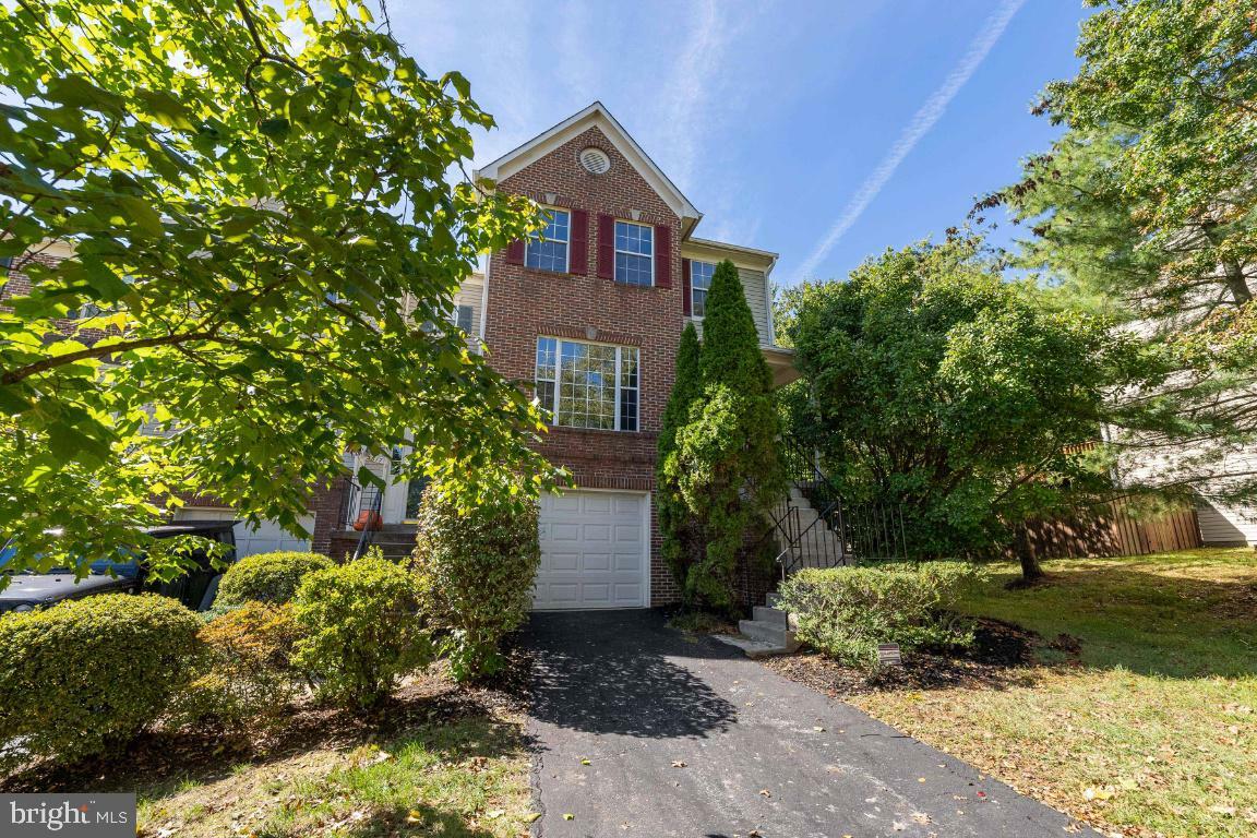 Property Photo: 5619 Belleau Woods Lane VA 22315
