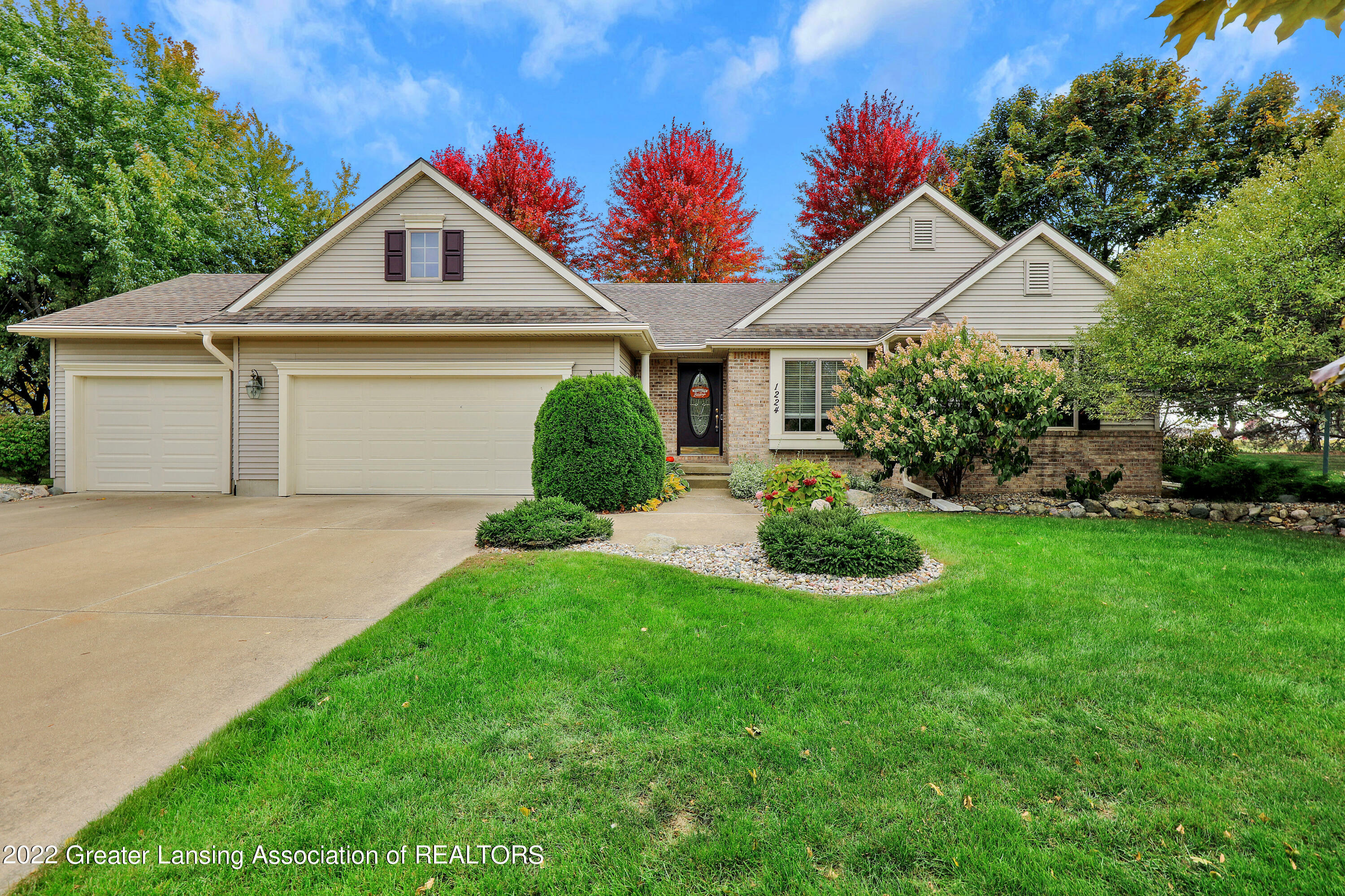 Property Photo: 1224 Lavalle Court MI 48879