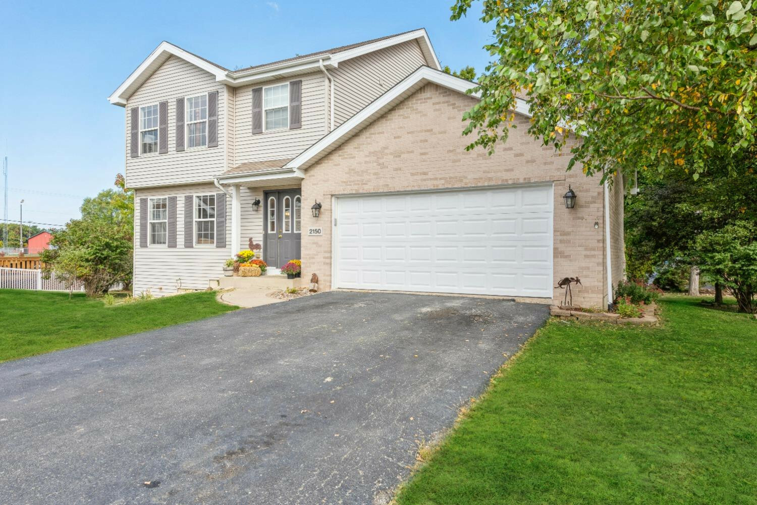 Property Photo:  2150 Oakwood Lane  IN 46356 