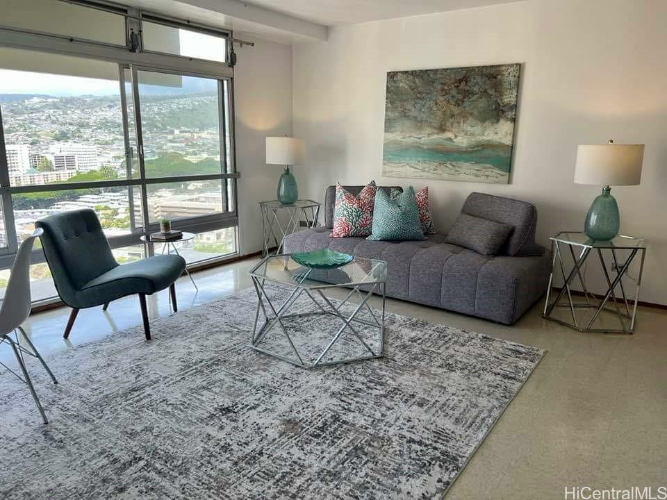 Property Photo:  1519 Nuuanu Avenue 2044  HI 96817 