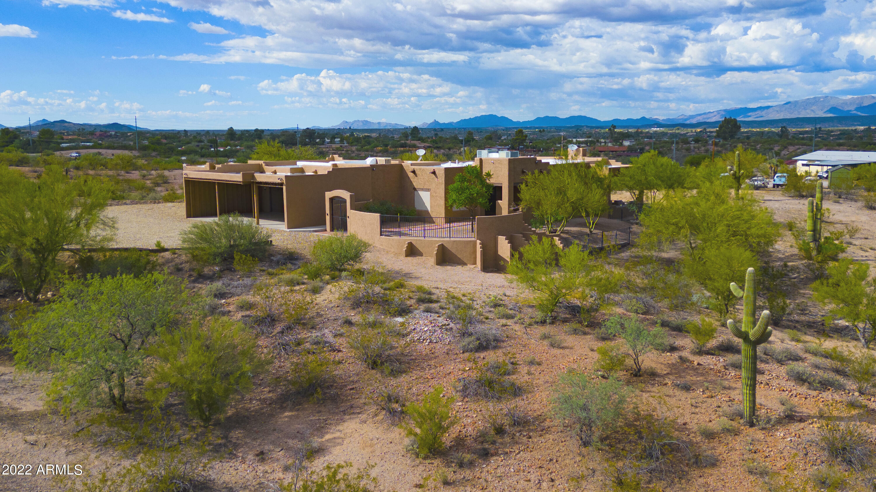 Property Photo:  501 S Saguaro Drive  AZ 85390 