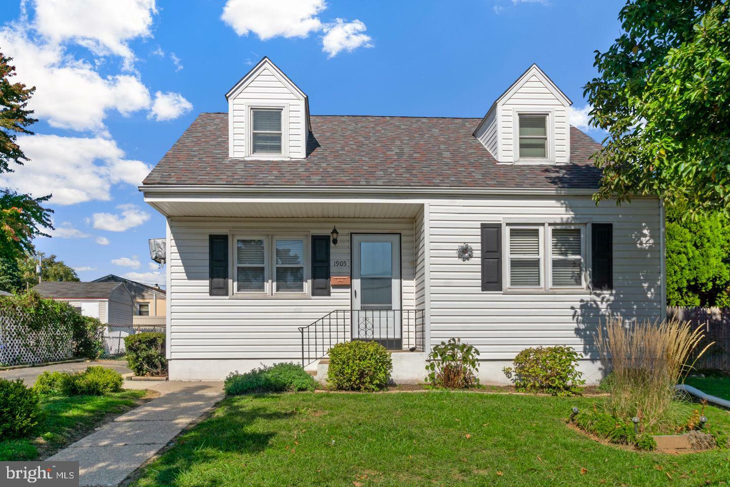 Property Photo:  1905 Summit Avenue  PA 19021 