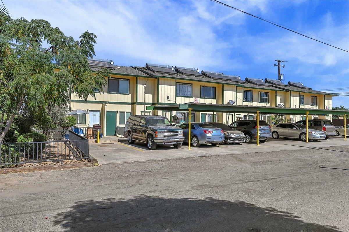 Property Photo:  530 526 8th Street 1-16  CA 93646 