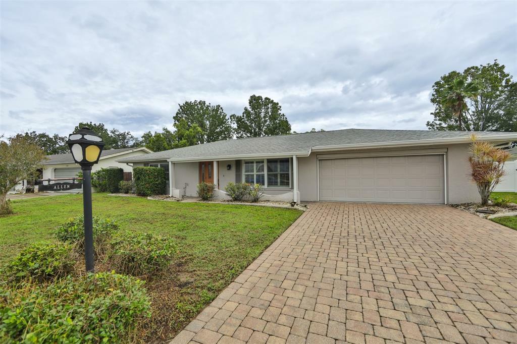 Property Photo:  1503 New Bedford Drive  FL 33573 