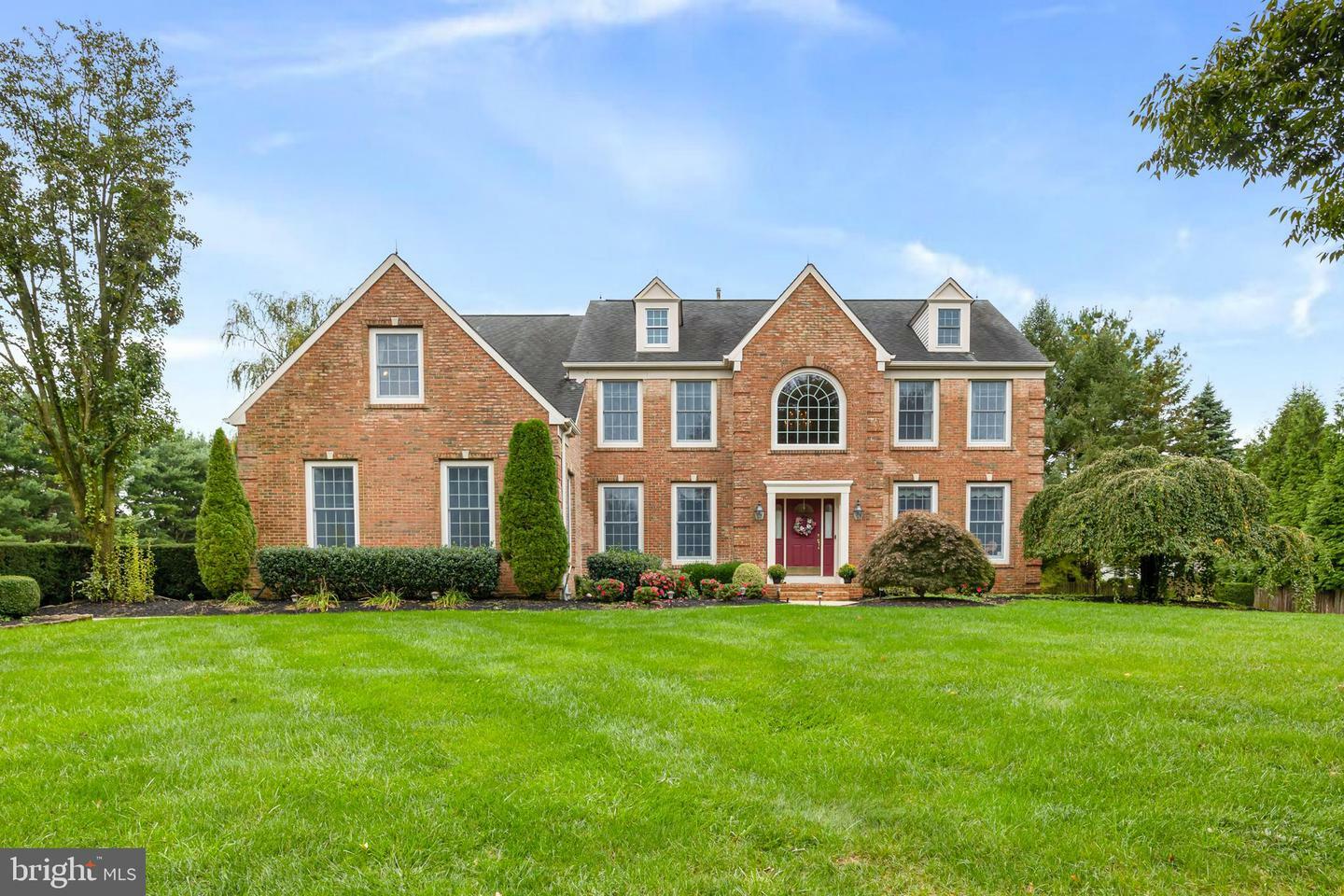 Property Photo: 2 Sunset Court NJ 08057