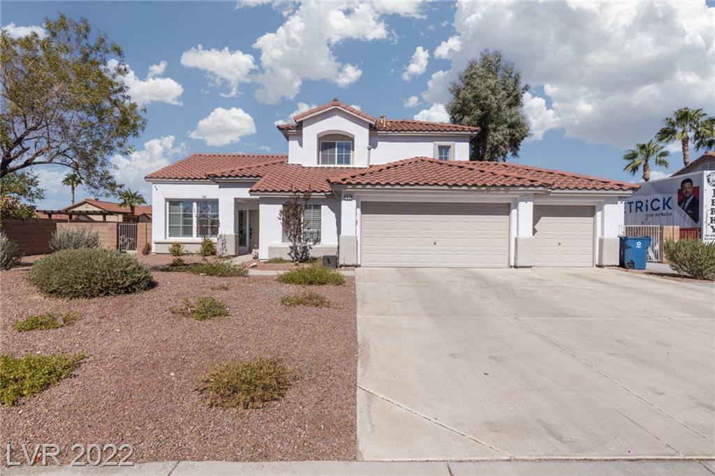 Property Photo: 2076 East Wigwam Avenue NV 89123