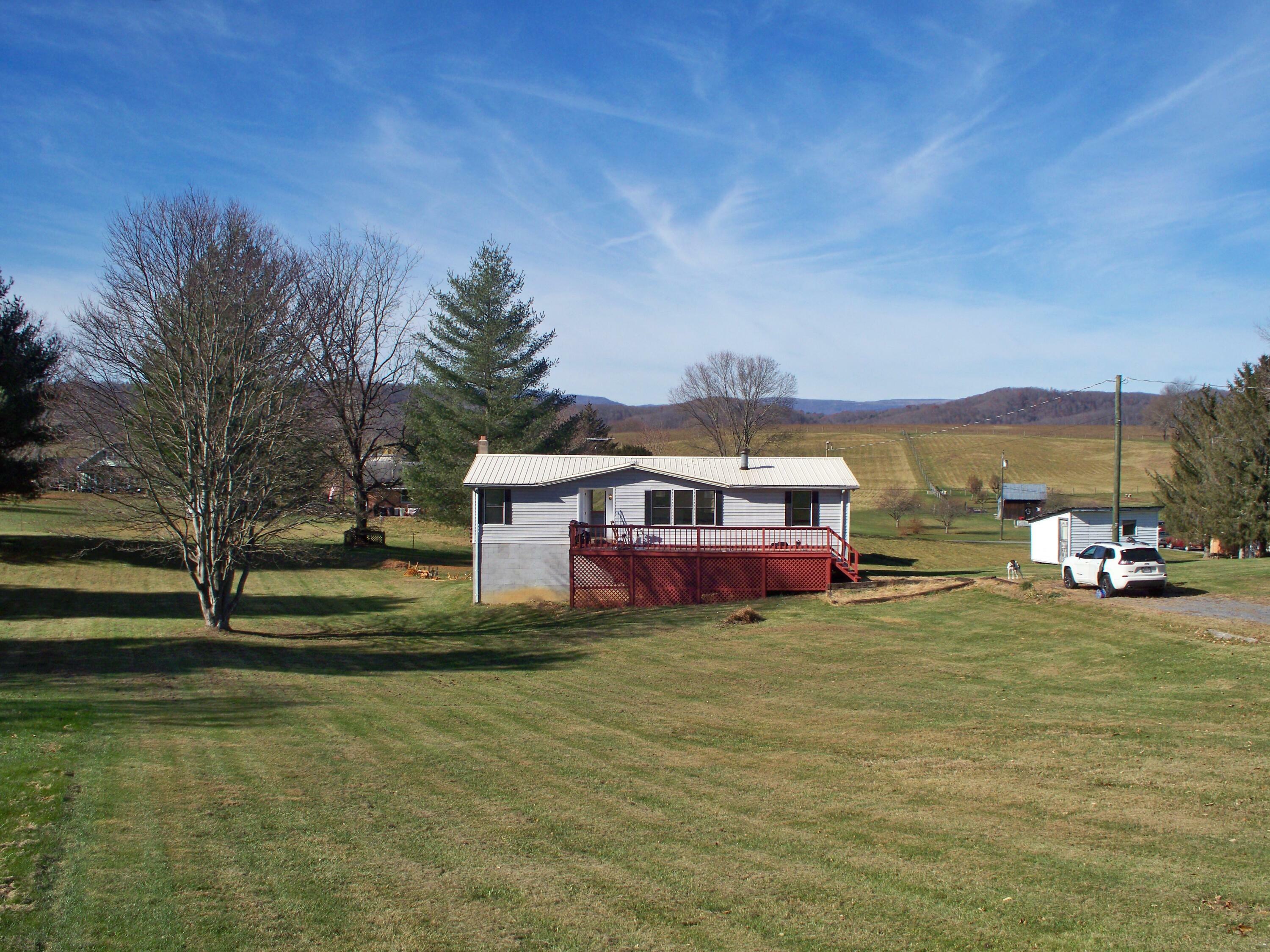 Property Photo:  21207 Seneca Trail N  WV 24938 