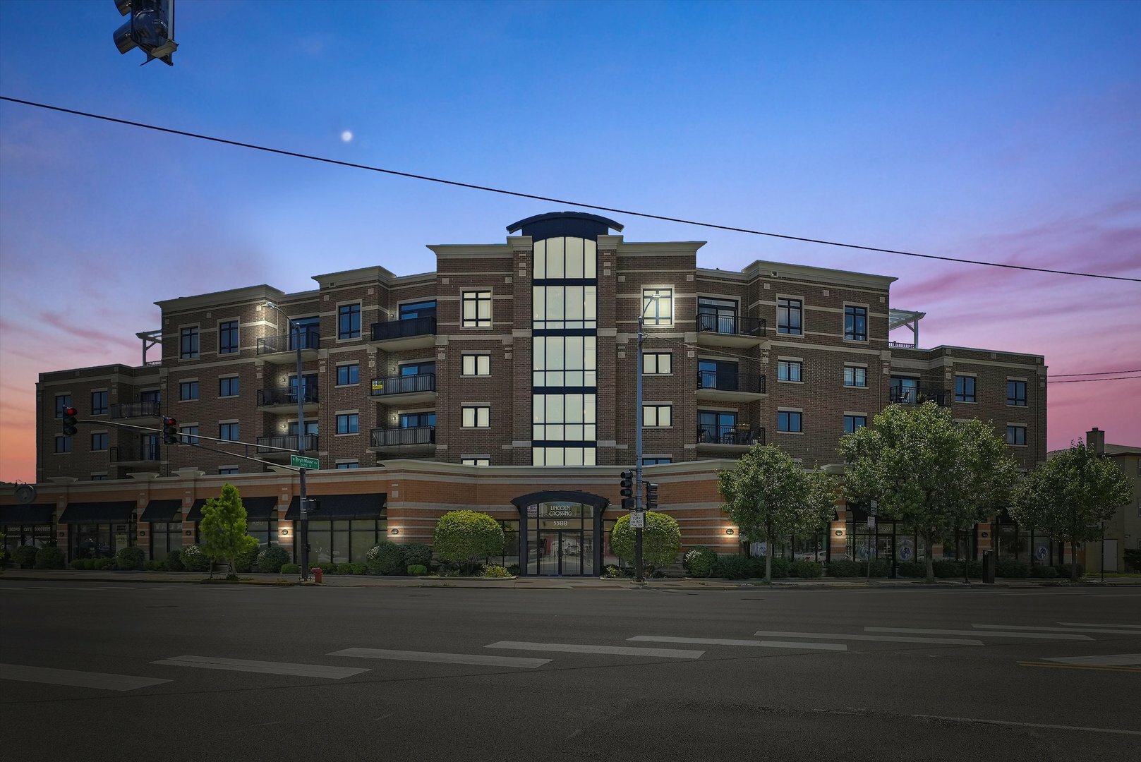 Property Photo: 5588 N Lincoln Avenue 303 IL 60625