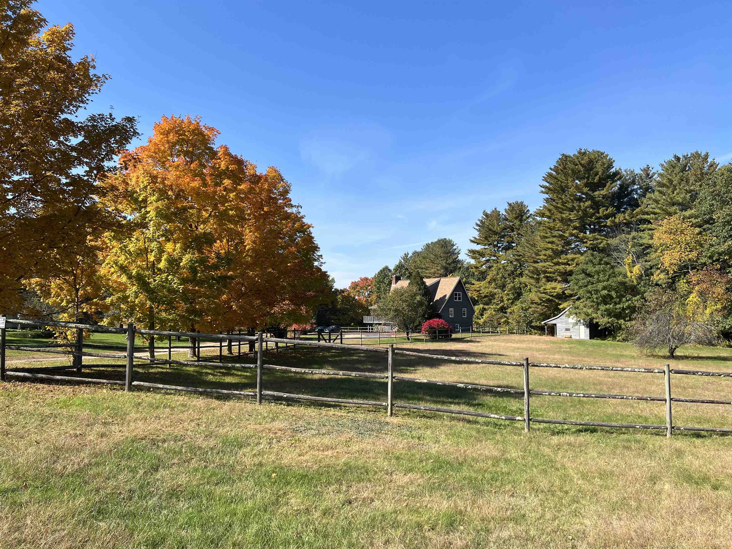 Property Photo:  33 Meetinghouse Road  NH 03054 