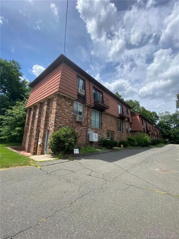 Property Photo: 77 E Main St Street 10 CT 06062