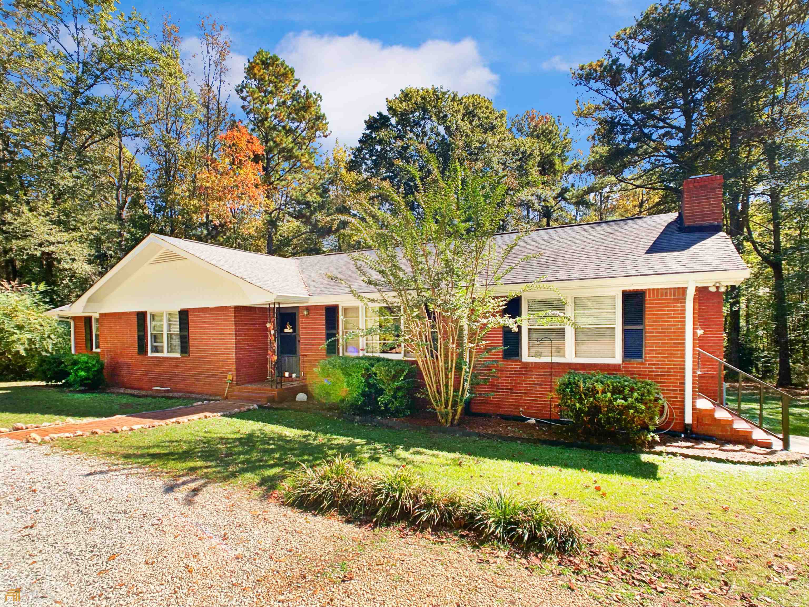 Property Photo: 775 Rowland Road GA 30108
