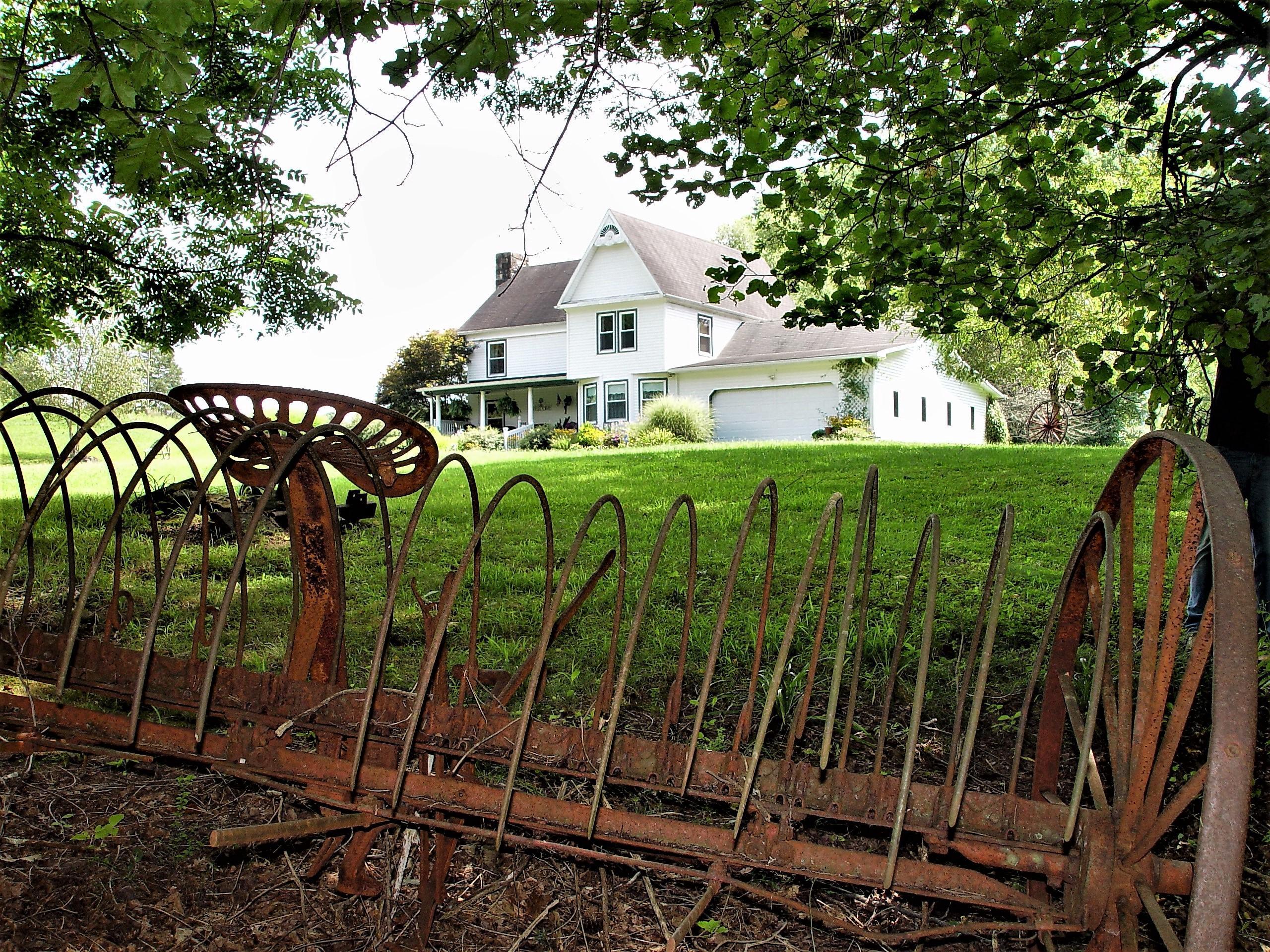 Property Photo: 712 Teddy Wills Road WV 25951