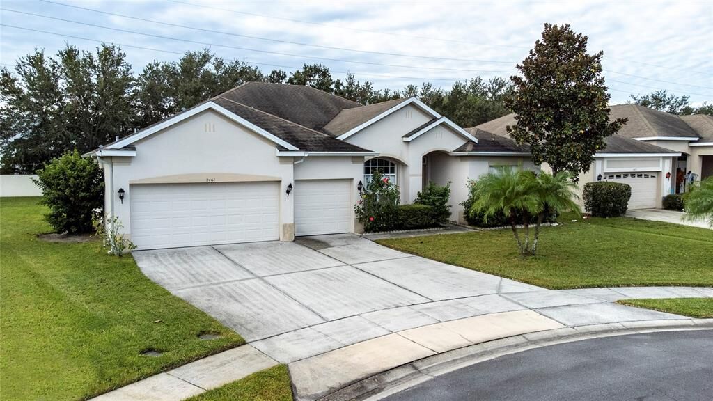 Property Photo:  2461 Hinsdale Drive  FL 34741 