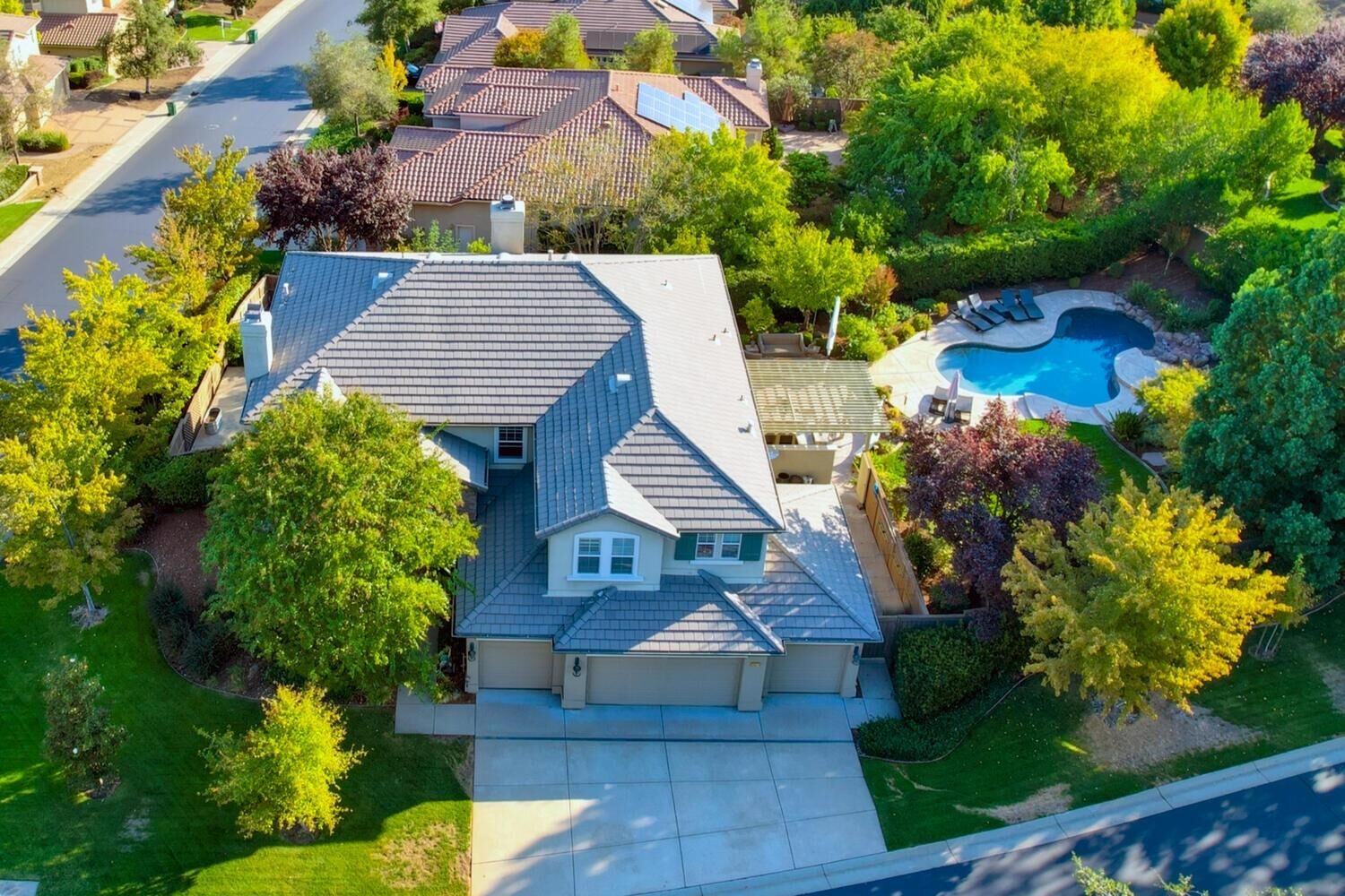 Property Photo:  2007 Lamego Way  CA 95762 