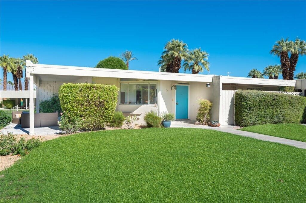 Property Photo:  472 Sandpiper Street  CA 92260 