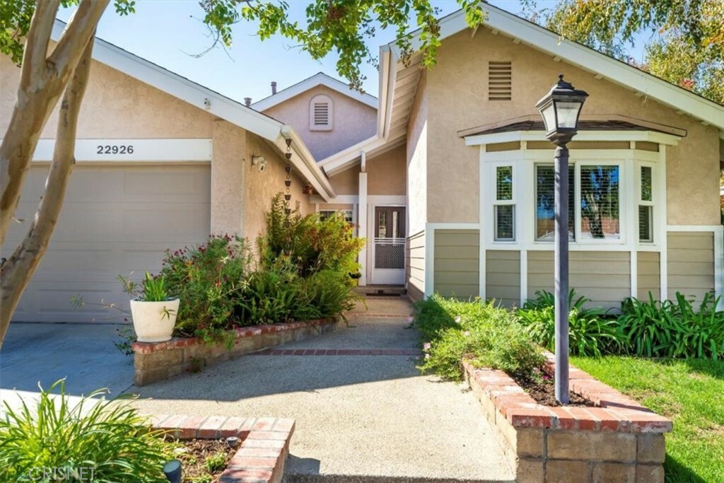 Property Photo:  22926 Beech Creek Circle  CA 91354 