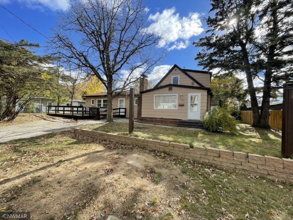 Property Photo:  622 21st Street NW  MN 56601 