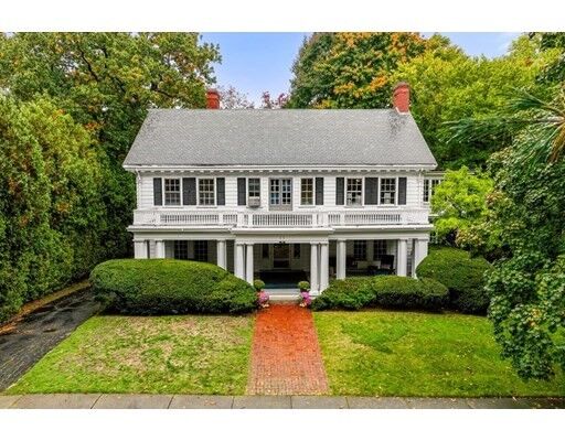 Property Photo: 17 Berwick Rd MA 02459