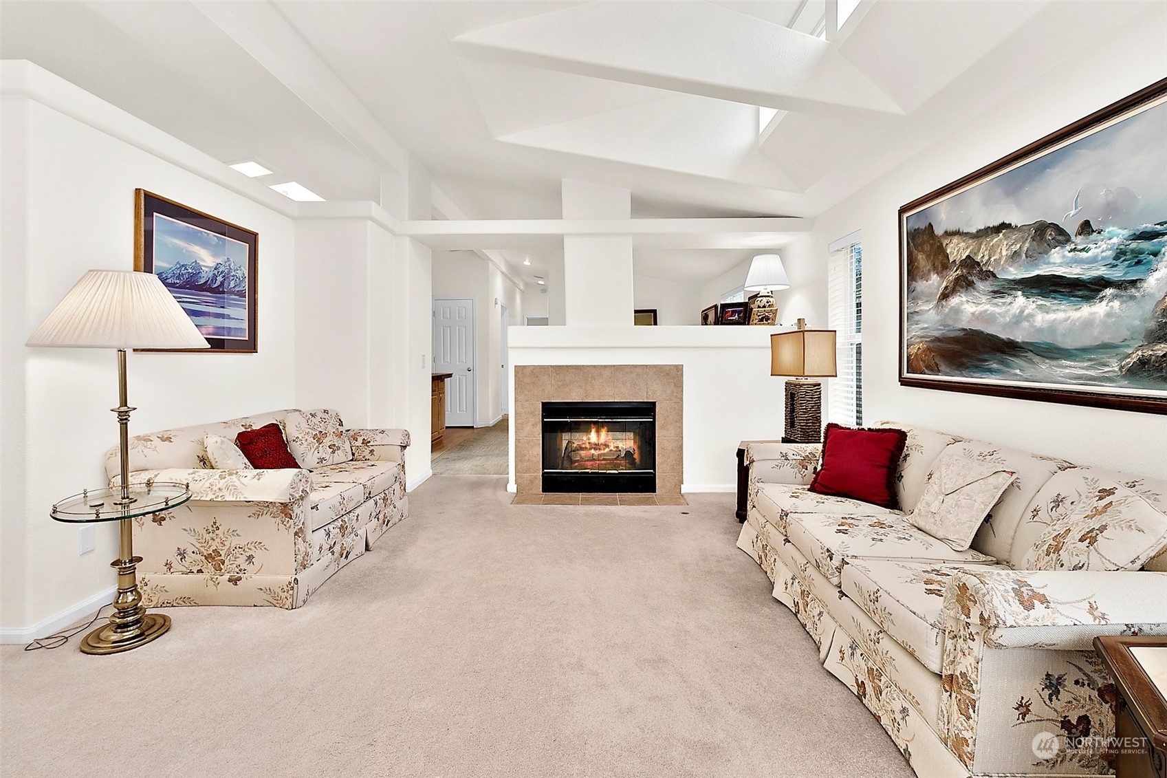 Property Photo: 24018 222nd Place SE 100 WA 98038