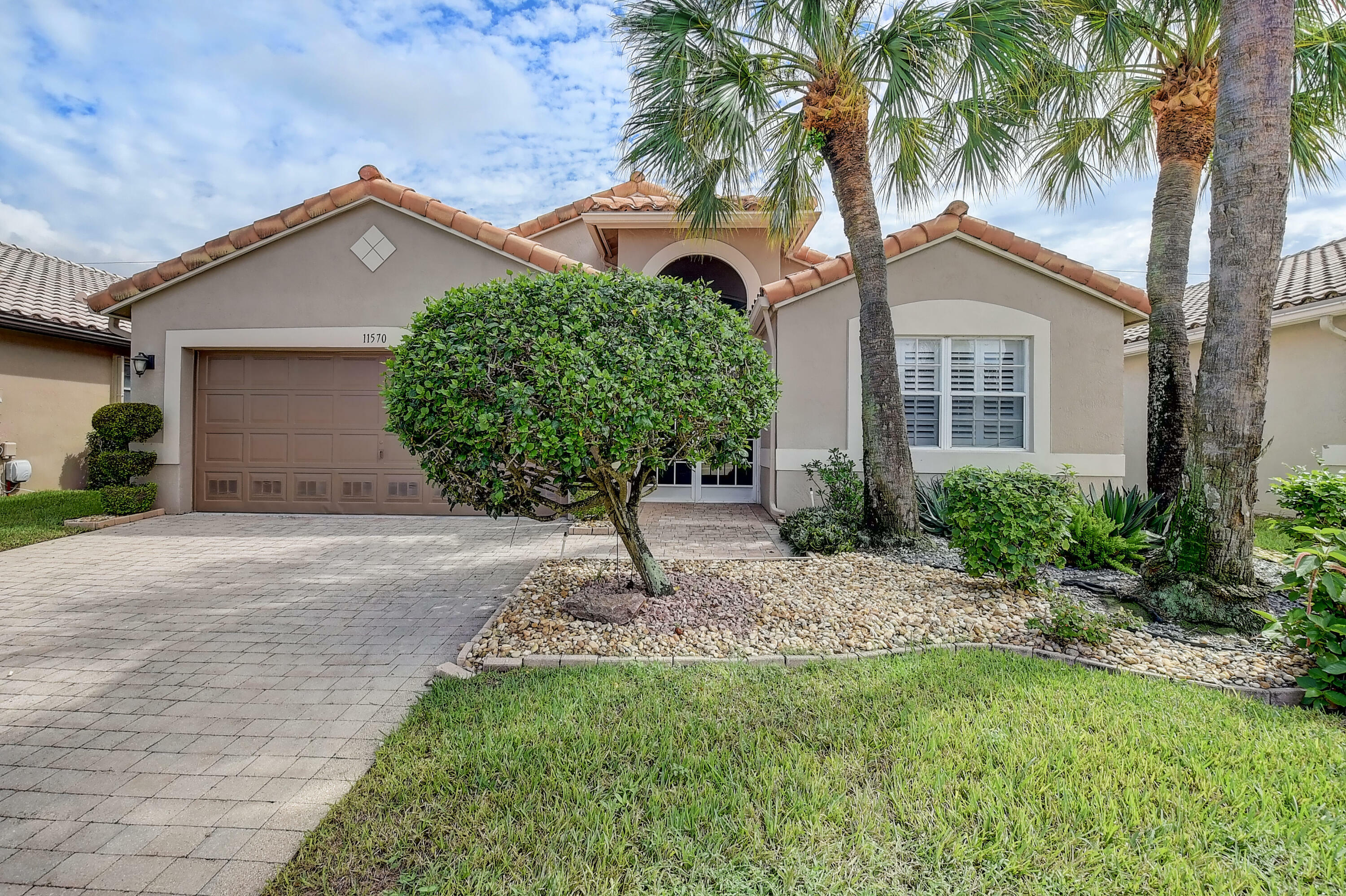 Property Photo:  11570 Cherrybrook Lane  FL 33437 