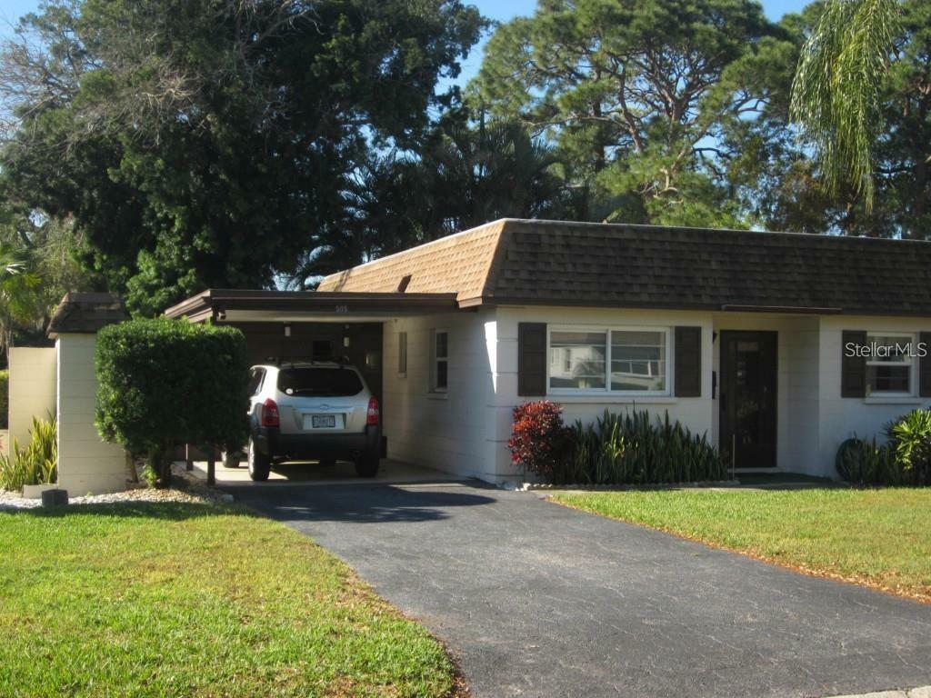 Property Photo:  505 47th Avenue Drive W 1  FL 34207 