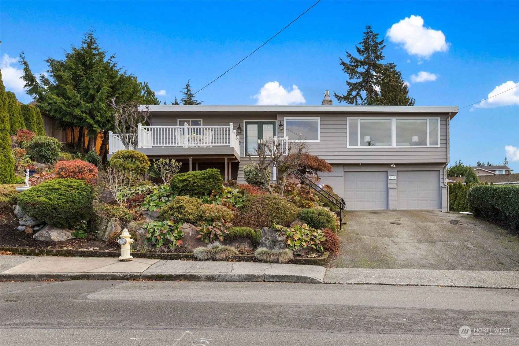 Property Photo:  1143 C Avenue S  WA 98020 