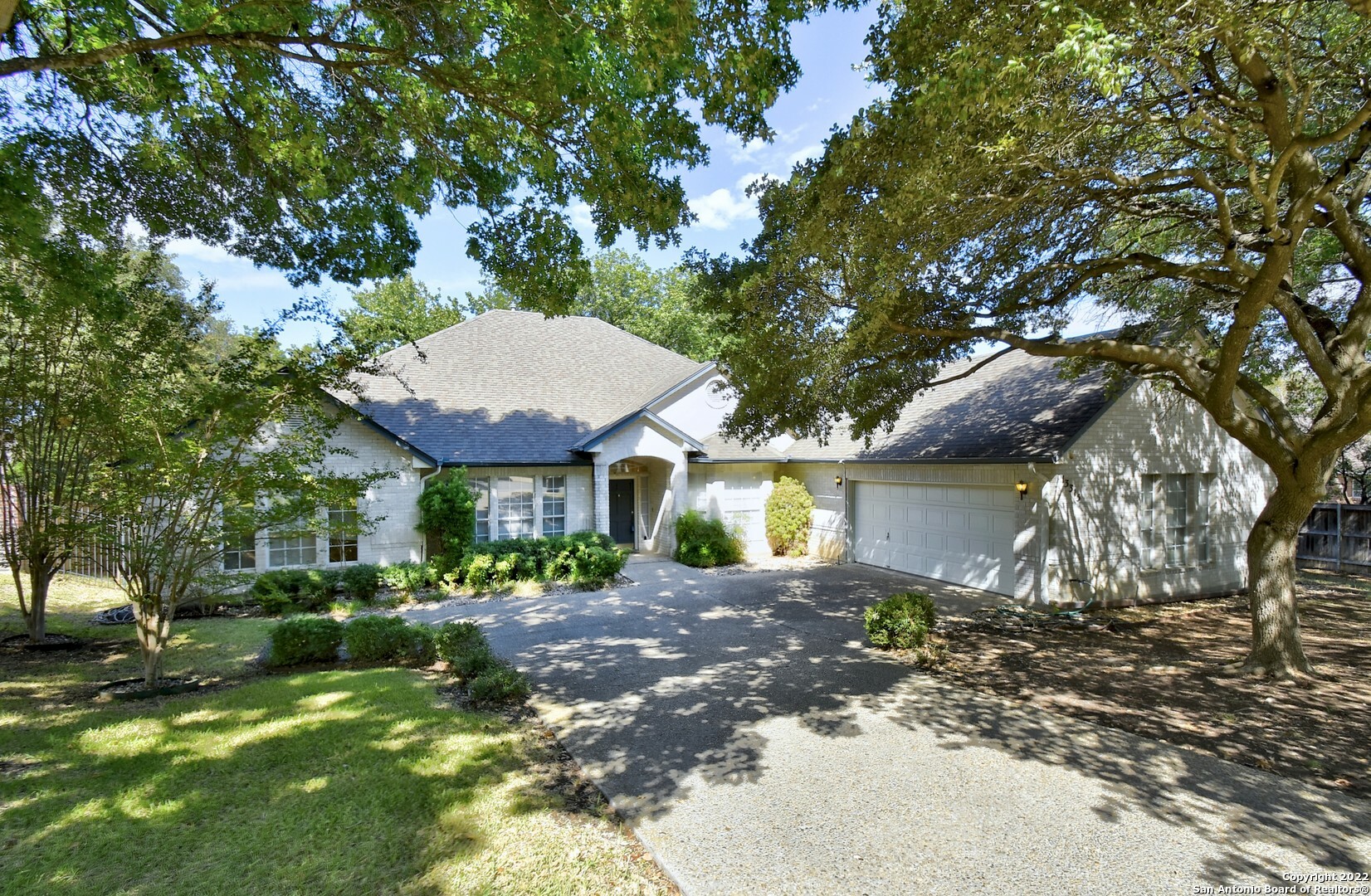 Property Photo:  13315 Heights Path  TX 78230 