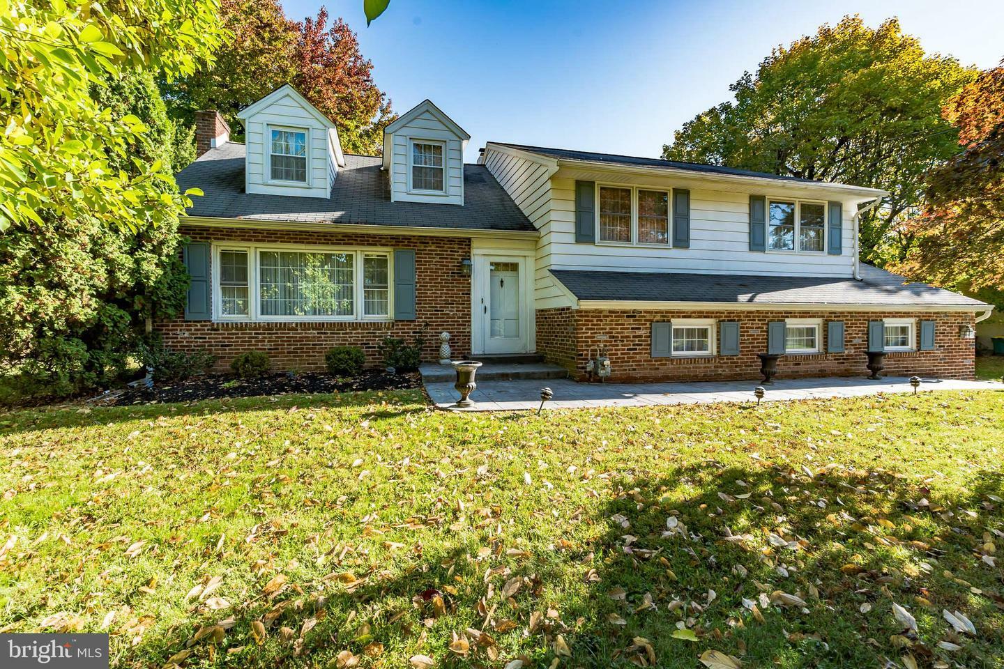 Property Photo: 320 N Bethlehem Pike PA 19002