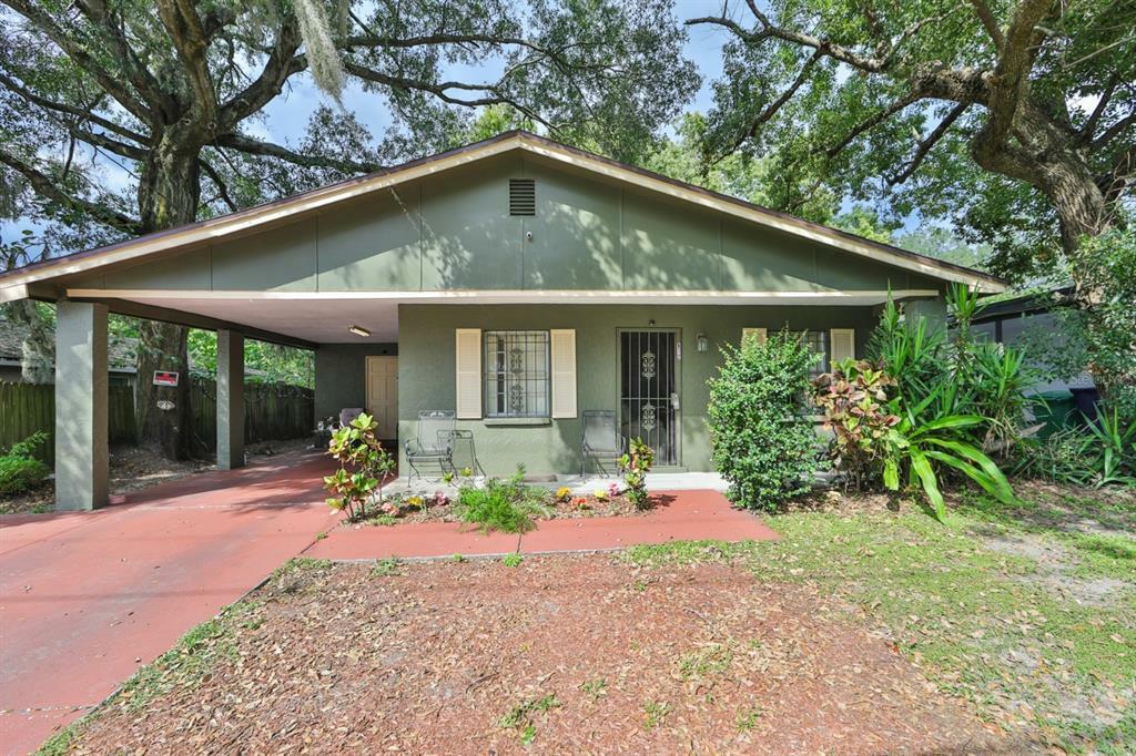 Property Photo:  912 E Yukon Street  FL 33604 