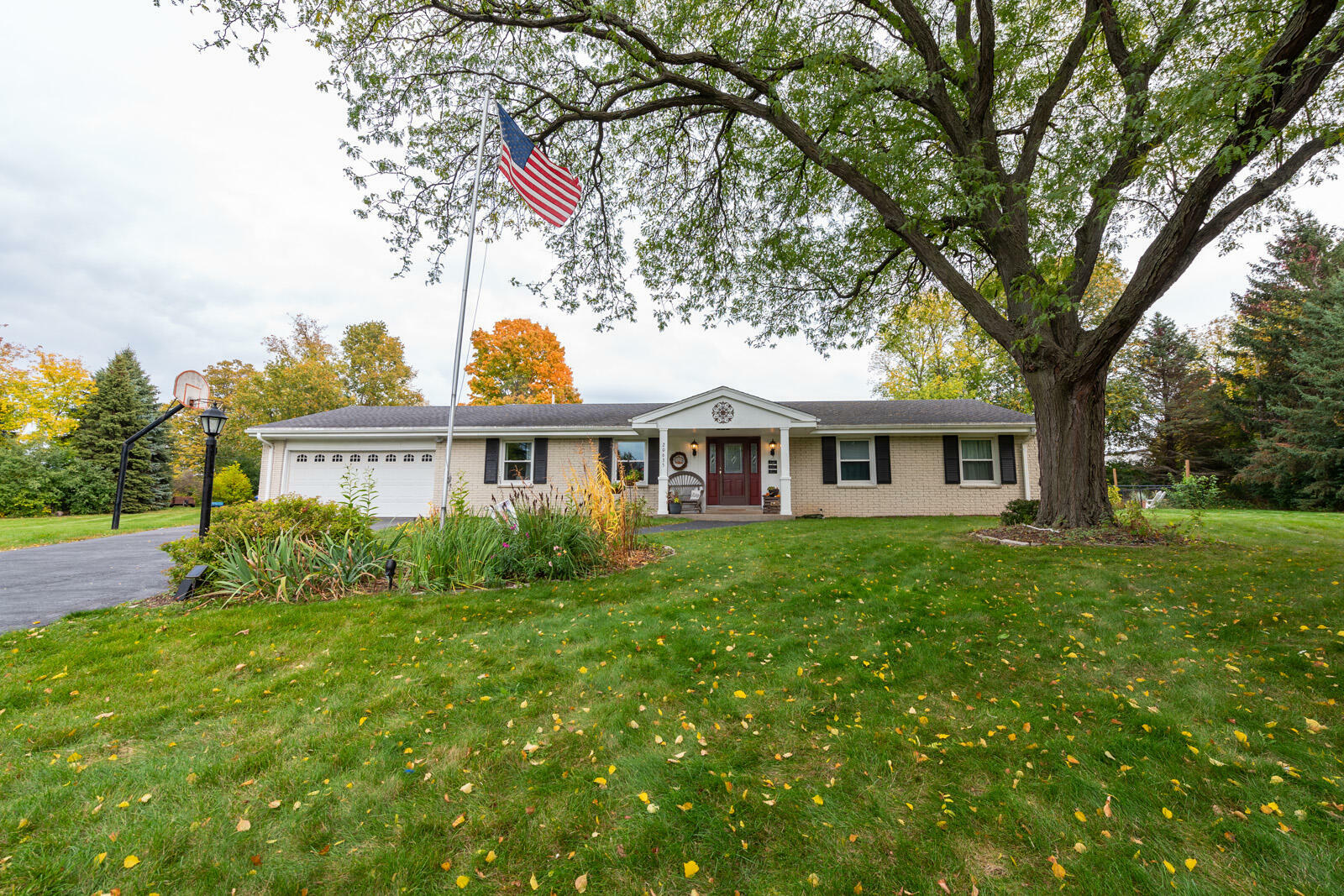 Property Photo:  20635 Van Winkle Ct  WI 53186 