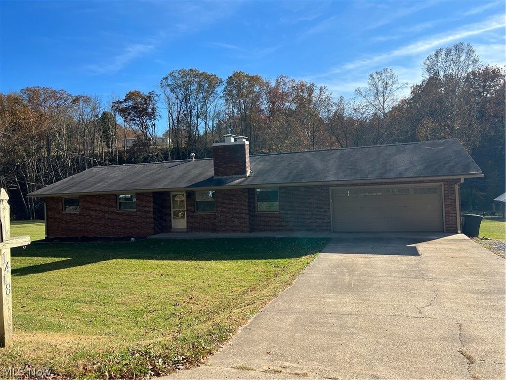 Property Photo:  1418 Murphytown Road  WV 26142 