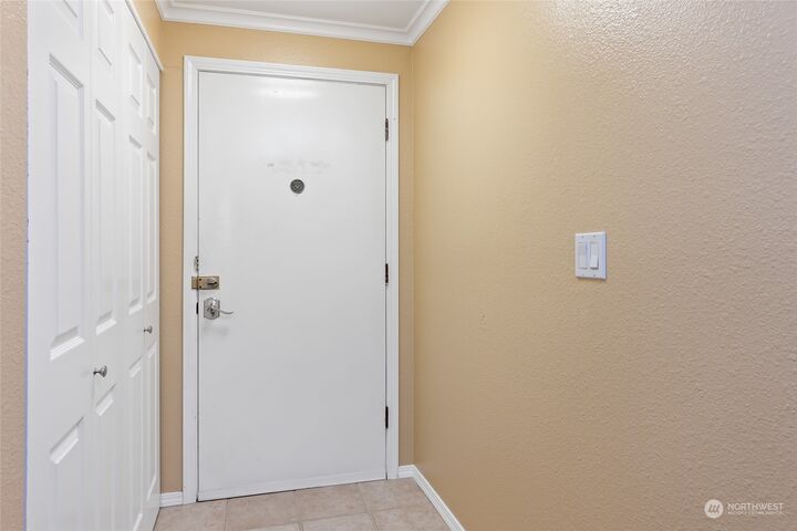 Property Photo:  1539 22nd Street NE  WA 98002 