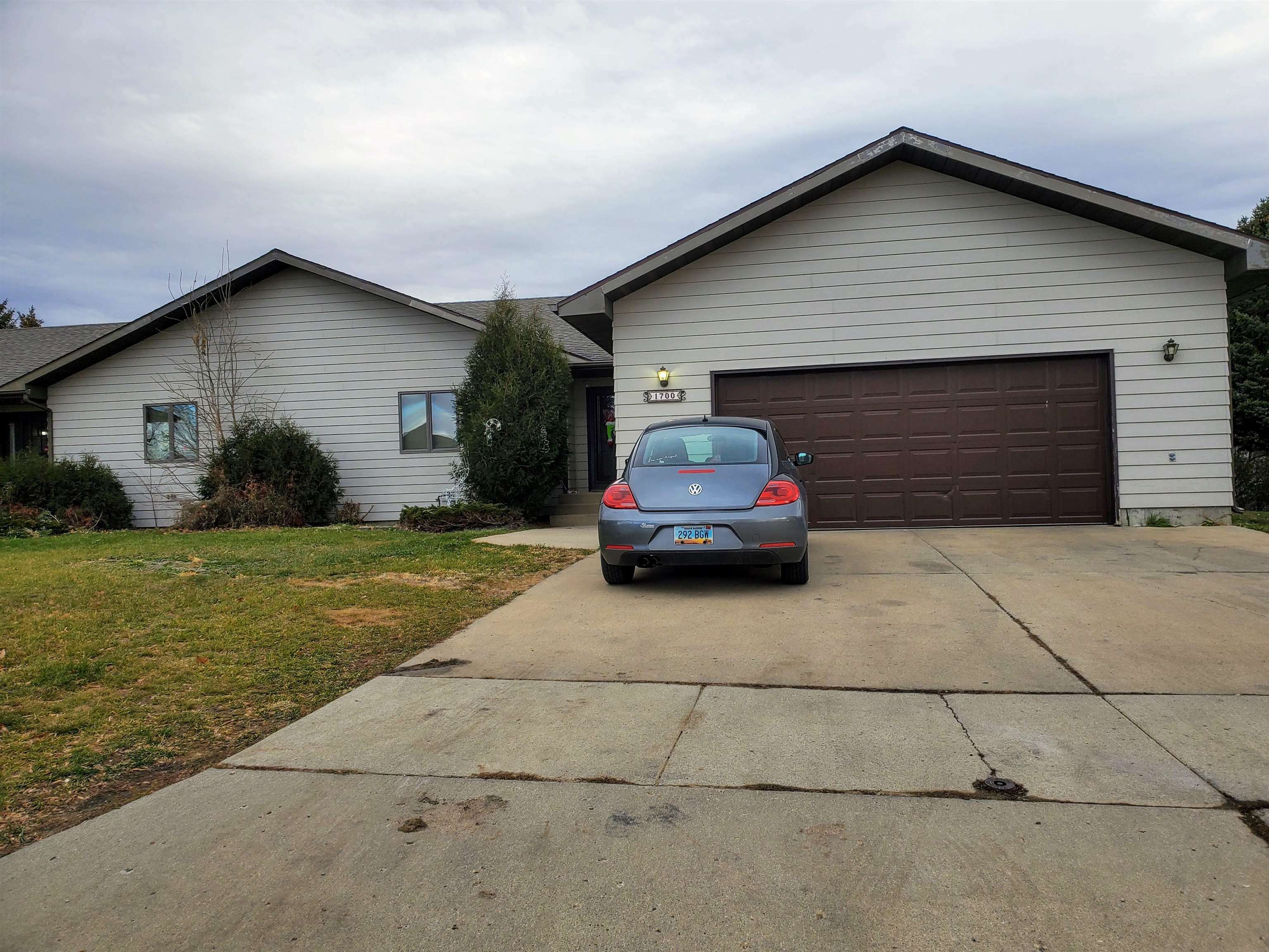 Property Photo:  1700 16th St NW  ND 58703 