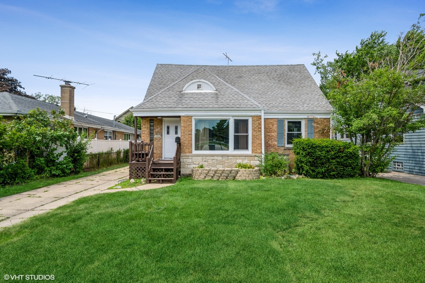 Property Photo:  104 Harlem Avenue  IL 60025 