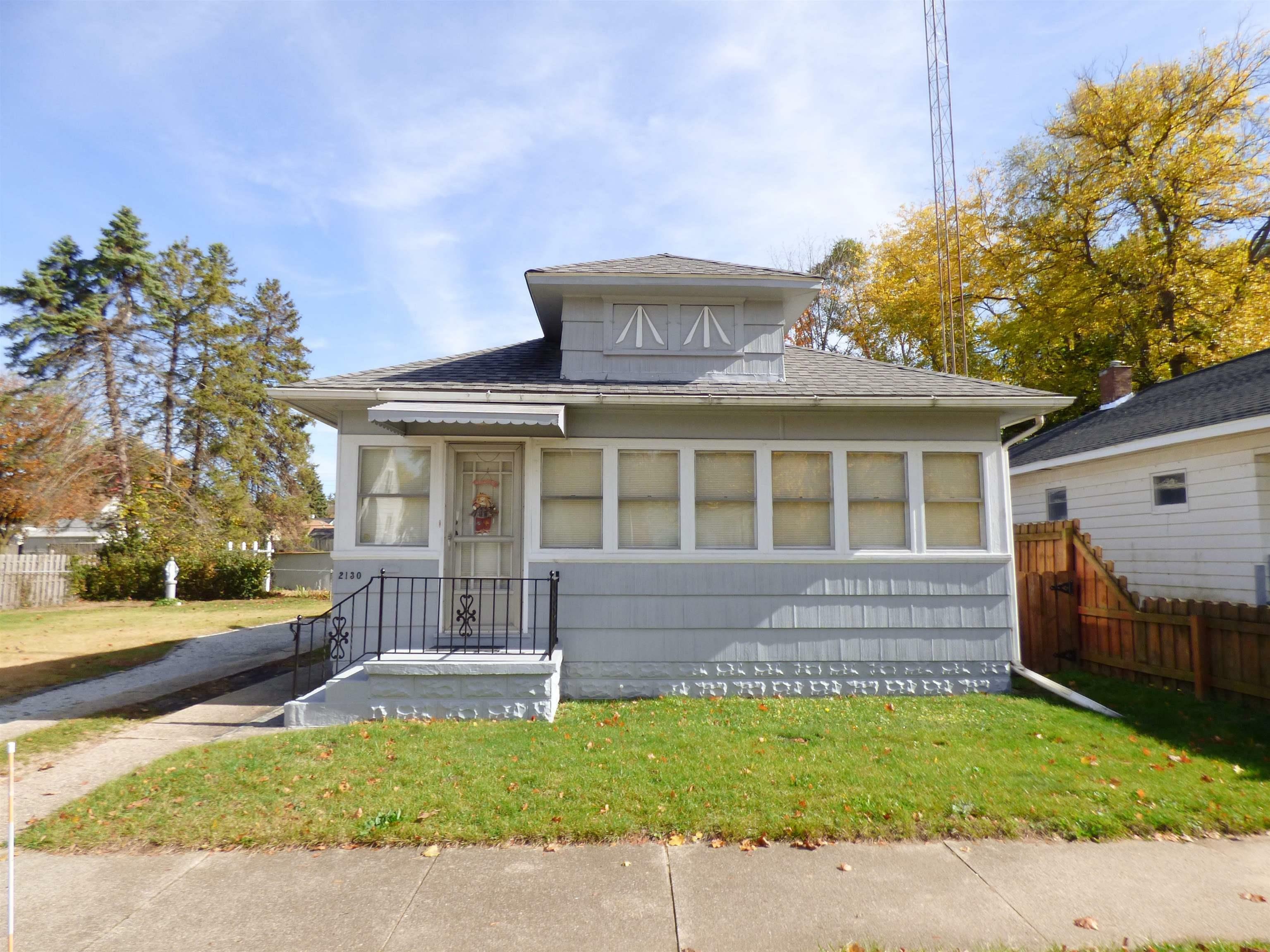 Property Photo:  2130 S Dorothy Street  IN 46613-1504 