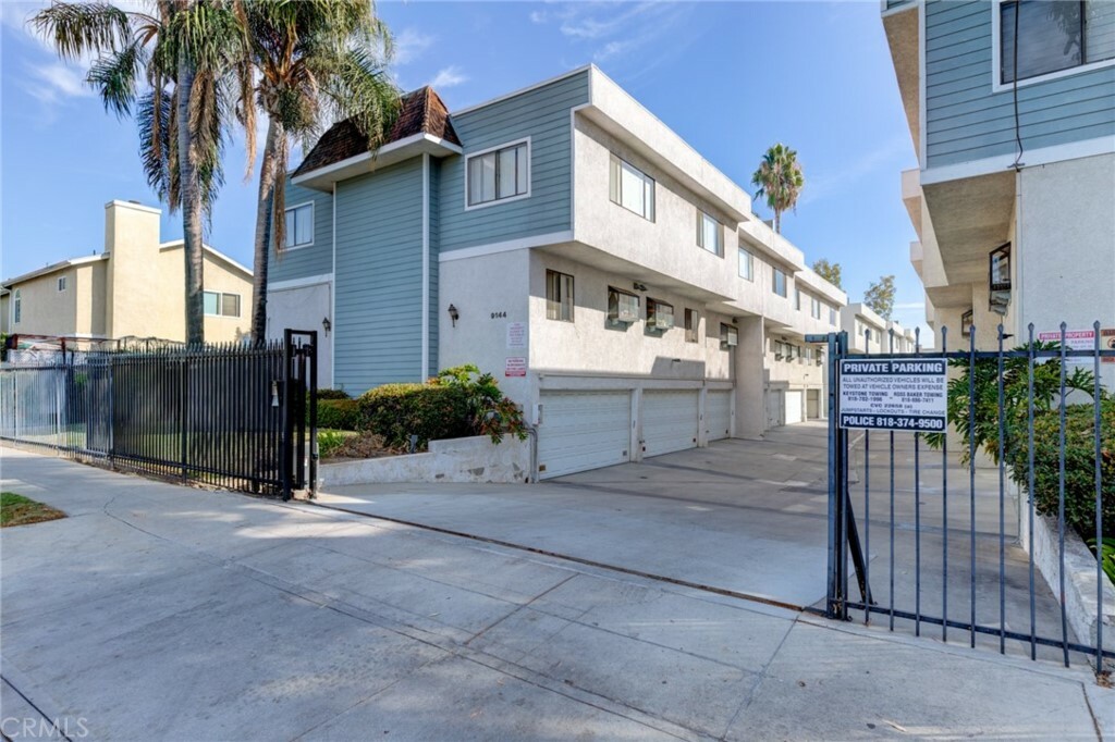 Property Photo:  9144 Burnet Avenue 43  CA 91343 