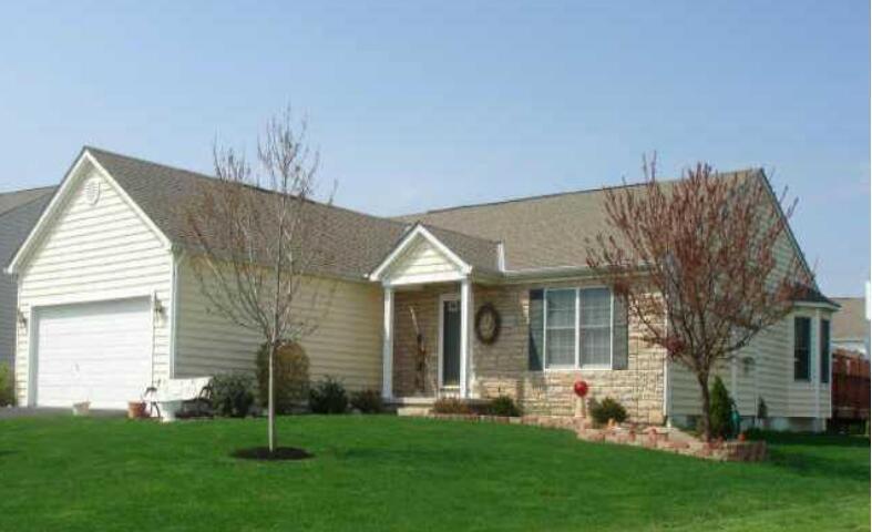 Property Photo: 5426 Horseshoe N Drive OH 43146