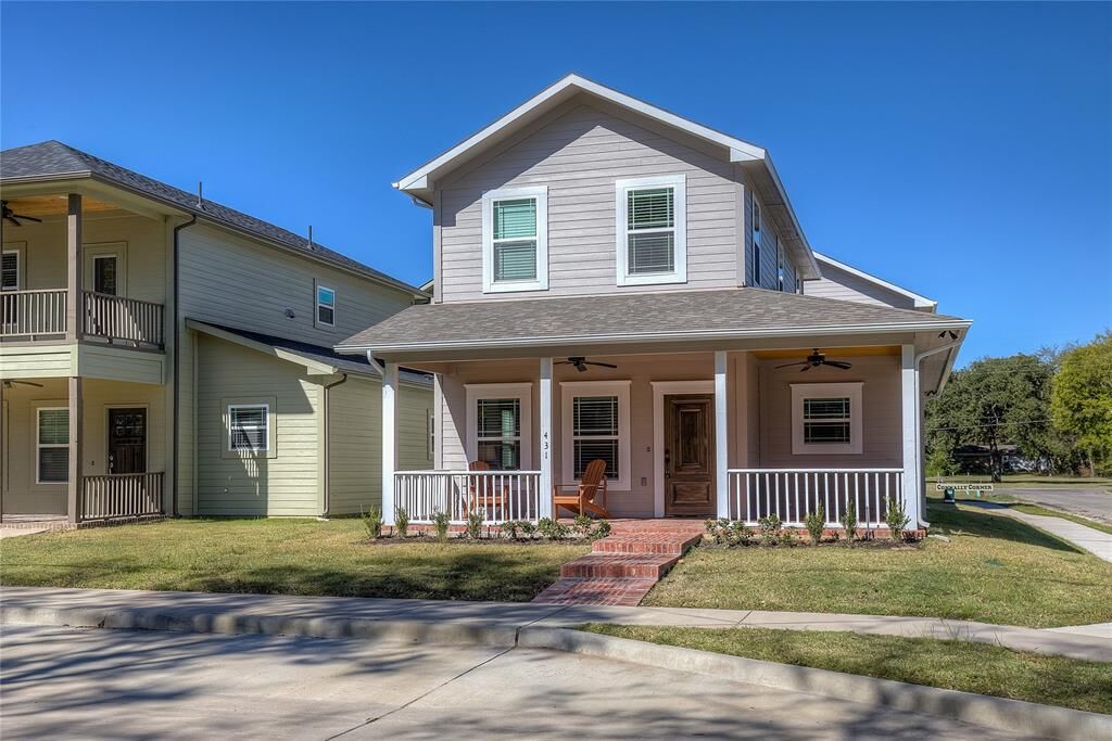 Property Photo:  431 Connally Street  TX 75482 